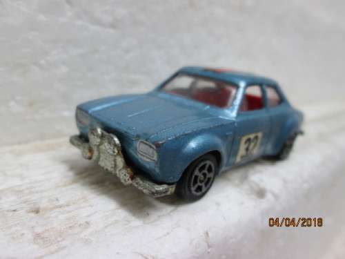 DIE CAST CORGI JUNIORS : WHIZZWHEELS  FORD ESKORT - LOT 442S