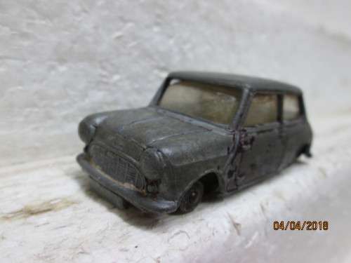 DIE CAST CORGI TOYS : MORRIS MINI MINOR - LOT 480S