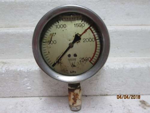 SAR LOCOMOTIVE STAINLESS STEEL GAUGE - LOT 492S