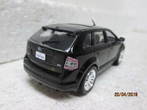 DIE CAST 1:43 SCALE : UNIVERSAL HOBBIES FORD EDGE - LOT 574S