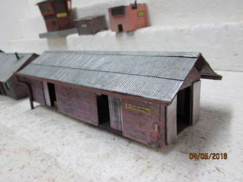 HO SCALE : x6 HANDMADE BUILDINGS - LOT 859S