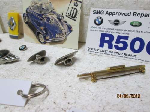 VARIOUS CAR MEMORABILIA - LOT 66T