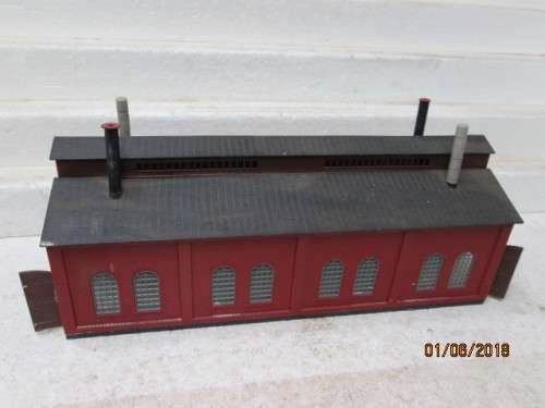 HO SCALE LARGE DOUBLE ENGINE SHED - LOT 189T