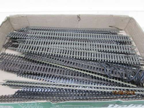 HO/OO SCALE ASSORTED NICKEL SILVER FLEXITRACK SHORT OFF-CUTS (BEERBOX) - LOT 276T