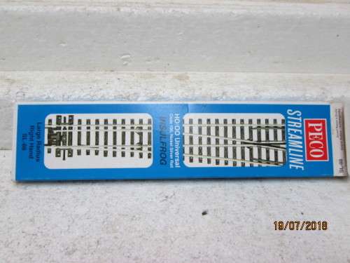 HO/OO SCALE : PECO LARGE RIGHT HAND POINT (BOXED) - LOT 591T