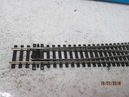 HO/OO SCALE : PECO LARGE RADIUS LEFT HAND POINT (BOXED) - LOT 593T