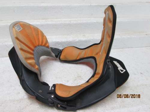 LEATT NECK BRACE (MOTORLEATT GPX) - LOT 768T