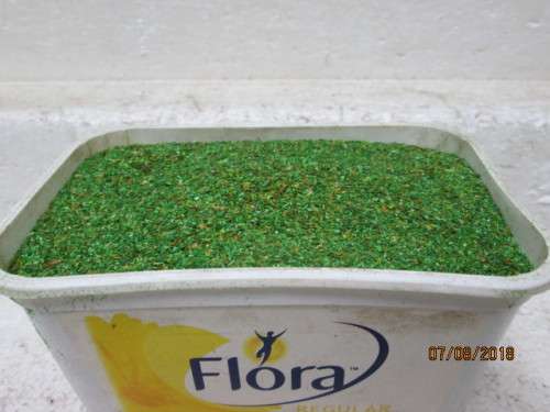 HO SCALE : SCENIC SCATTER MATERIAL (MEDIUM GREEN BROWN 175g) - LOT 819T