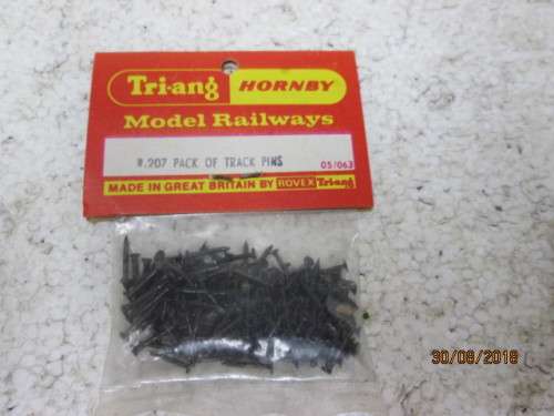 HO/OO SCALE : HORNBY TRACK PINS - LOT 4U