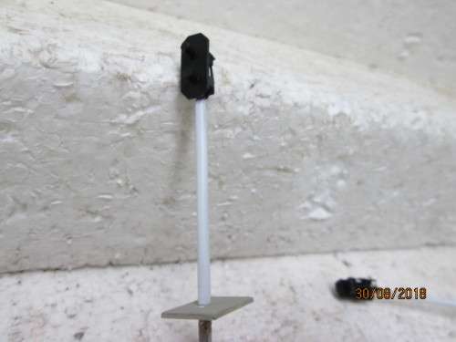 HO SCALE : ELECTRIC RAIL SIGNAL LIGHTS x8 - LOT 8U