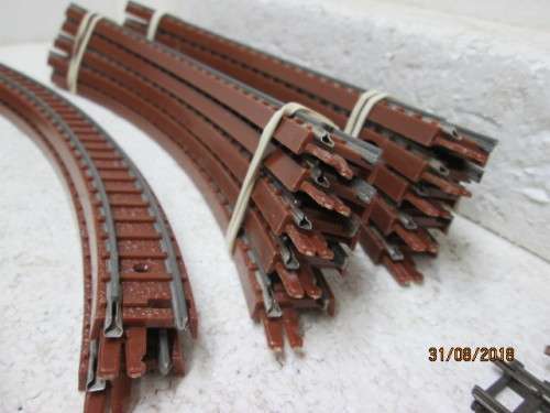 TT SCALE (12mm) : TRI-ANG TRACK - LOT 43U