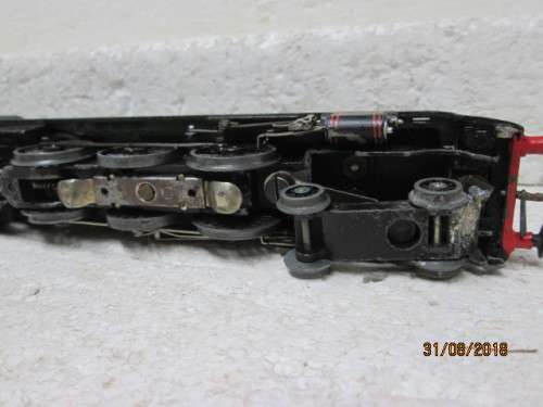 OO SCALE  : HORNBY DUBLO 4-6-2 STEAM LOCOMOTIVE  (DUCHESS OF MONTROSE) - LOT 53U