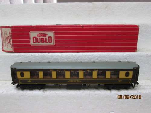 OO SCALE : HORNBY DUBLO PULLMAN SECOND CLASS COACH CAR No 74 (BOXED) - LOT 99U