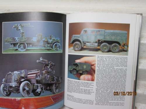 MODEL TOY SOLDIER BOOK : THE ENCYCLOPEDIA OF MILITARY MODELLING - LOT 319U