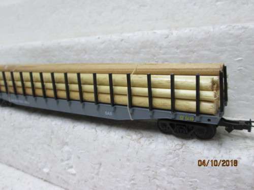 HO SCALE : FRATESCHI SAR (GREY) SMLJ FLAT CAR WITH WOOD LOAD - LOT 378U