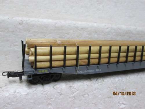 HO SCALE : FRATESCHI SAR (GREY) SMLJ FLAT CAR WITH WOOD LOAD - LOT 378U