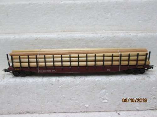 HO SCALE : FRATESCHI SAR (BROWN) SMLJ FLAT CAR WITH WOOD LOAD - LOT 379U