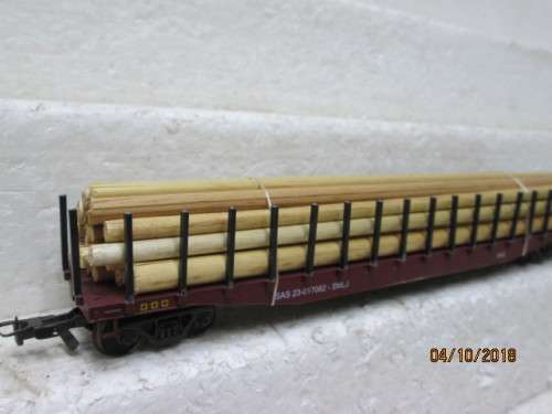HO SCALE : FRATESCHI SAR (BROWN) SMLJ FLAT CAR WITH WOOD LOAD - LOT 379U