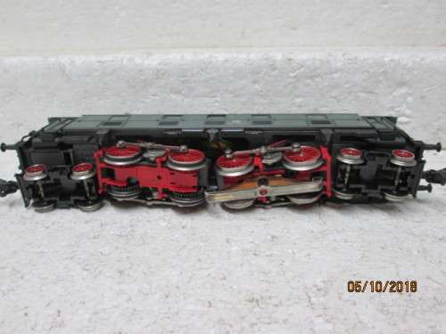 HO SCALE MARKLIN DB  ELECTRIC LOCOMOTIVE - LOT 416U