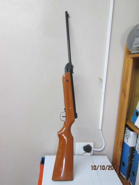 D-MAICO AIR RIFLE   - LOT 471U