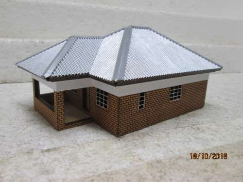 HO SCALE : SAR HOUSE (ALIWAL NORTH RAILWAY HOUSE) - LOT 494U