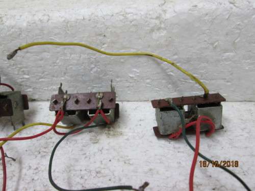 HO SCALE: PECO POINT MOTORS x5 - LOT 508U