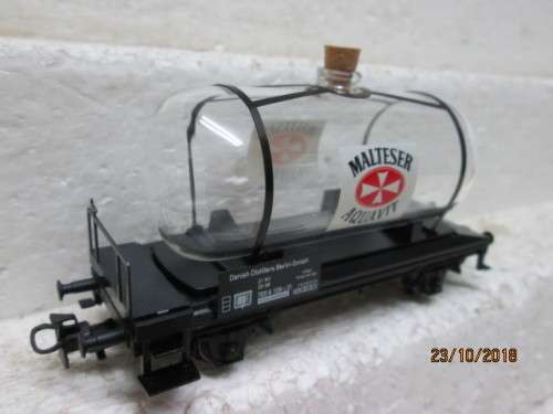 HO SCALE : MARKLIN TANKER (MALTESER AQUAVIT) - LOT 636U