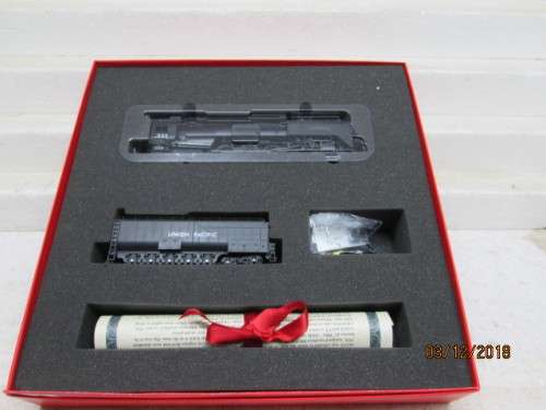 HO SCALE : RIVAROSSI FEF 4-8-4 UNION PACIFIC STEAM LOCOMOTIVE (BOXED) - LOT 169V