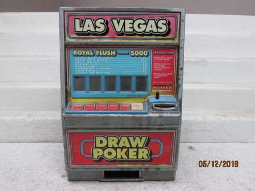 LAS VEGAS DRAW POKER MINI SLOT MACHINE - LOT 226V