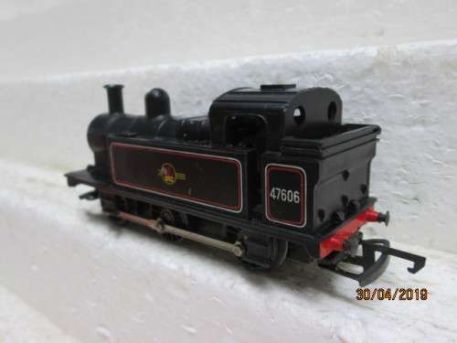 OO SCALE : HORNBY 0-6-0 STEAM LOCOMOTIVE (BOXED) - LOT 951V