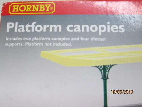 OO SCALE : HORNBY PLATFORM CANOPY x2 (BOXED) - LOT 183W