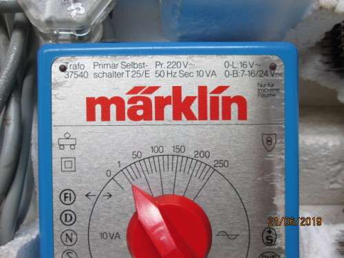 HO SCALE : MARKLIN TRAIN SET No 2910 (BOXED) - LOT 529W