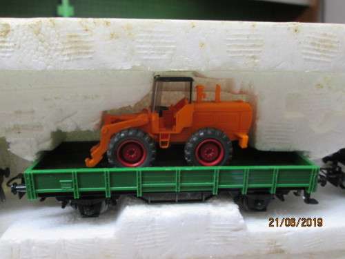 HO SCALE : MARKLIN TRAIN SET No 2910 (BOXED) - LOT 529W