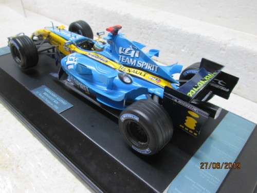 1:18 SCALE FERNANDO ALONSO RENAULT R26 F1 WORLD CHAMPION 2006 SPECIAL EDITION - LOT 580W