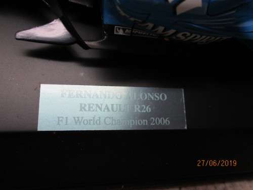 1:18 SCALE FERNANDO ALONSO RENAULT R26 F1 WORLD CHAMPION 2006 SPECIAL EDITION - LOT 580W