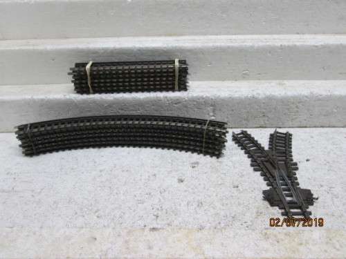 OO SCALE : TRI-ANG TRACK  - LOT 637W
