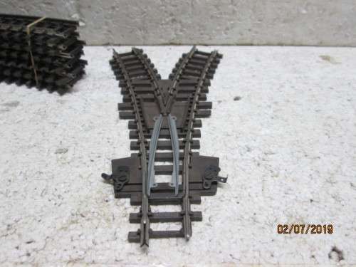 OO SCALE : TRI-ANG TRACK  - LOT 637W