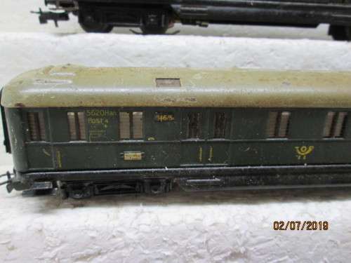 HO SCALE : MARKLIN x4 COACHES (DARK GREEN) - LOT 671W