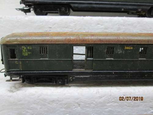 HO SCALE : MARKLIN x4 COACHES (DARK GREEN) - LOT 671W