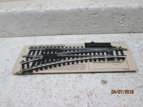 OO/HO SCALE : HORNBY LEFT HAND POINT R612 (BOXED) - LOT 719W