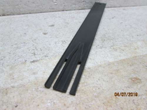 HO SCALE RIX RERAILER - LOT 747W