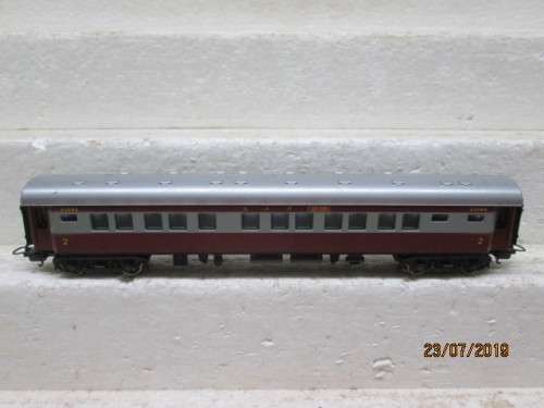 HO SCALE : LIMA SAR SECOND CLASS TRANS-KAROO COACH (BOXED) - LOT 923W