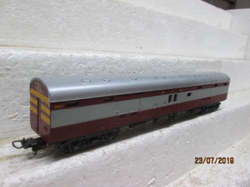 HO SCALE : LIMA SAR TRANS-KAROO BAGGAGE CAR (BOXED) - LOT 926W