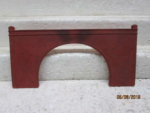 OO SCALE : HORNBY HOBBIES DOUBLE TUNNEL ENTRANCE (RESIN TYPE) - LOT 16X