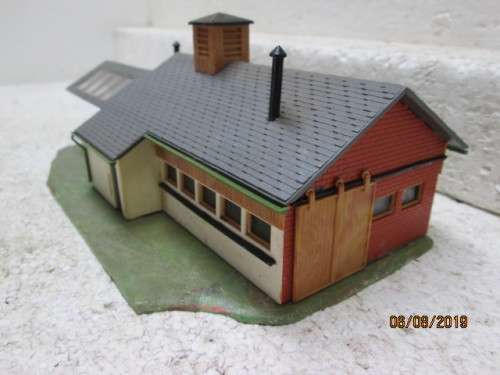 HO SCALE : FALLER FACTORY BUILDING - LOT 68X