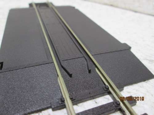 HO/OO SCALE : PECO RERAILER - LOT 166X