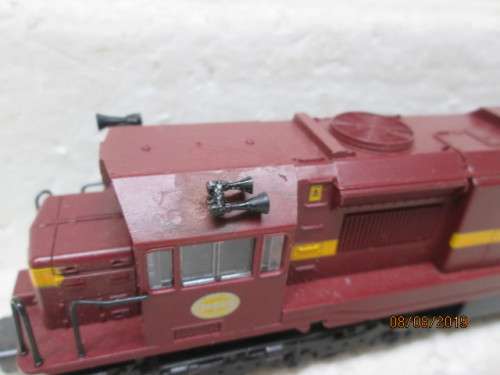 HO SCALE : LIMA SAR CLASS 34 DIESEL LOCOMOTIVE (BOXED) - LOT 184X