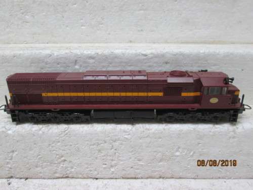 HO SCALE : LIMA SAR CLASS 34 DIESEL LOCOMOTIVE (BOXED) - LOT 184X