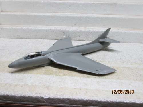 1:32 SCALE REVELL : HAWKER HUNTER FGA 9 KIT (BOXED) - LOT 289X