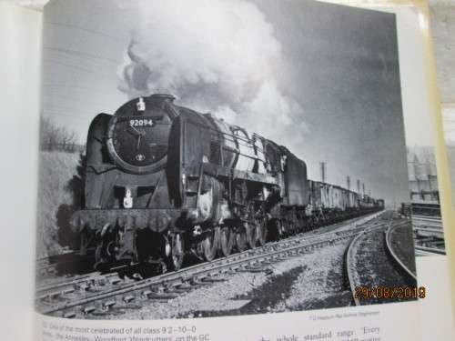 HARD COVER BOOK : THE RIDDLES STANDARD TYPES IN TRAFFIC - LOT 407X